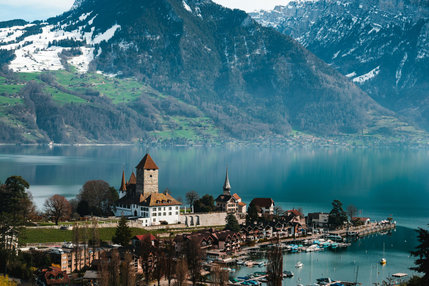 Spiez beaches. Image credit: Sean Zeng